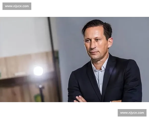 赵宇力荐施密特：国足理想主帅人选，高薪诱惑能否打破困局？